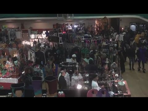 Holiday shopping tradition returns to DC | Get Uplifted