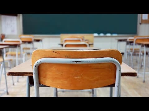Ohio bill would pay select students to go to class