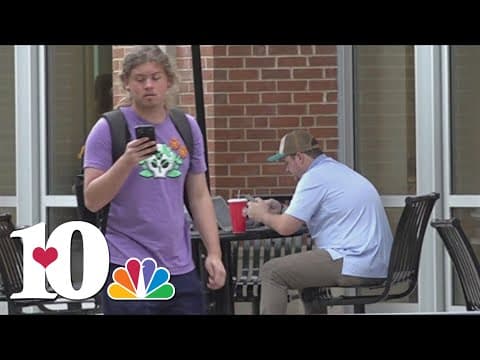 Gov. Lee signs bill that bans TikTok from college campuses