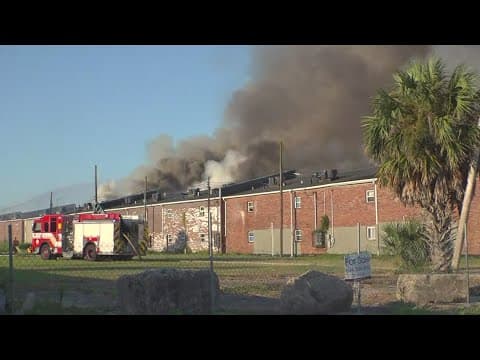 NOFD: Firefighters battle blaze at Gentilly Ridge Apartments