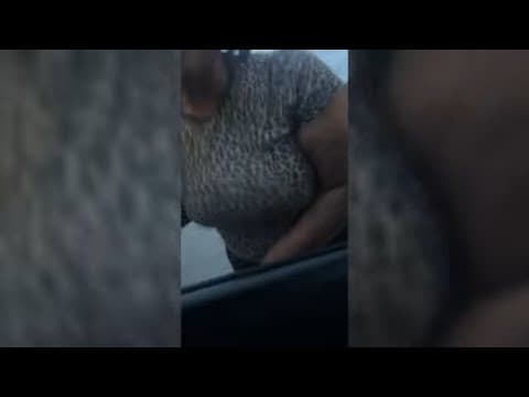 Mom says she was nearly attacked and her six-year-old's braids were cut after she didn't tip stylist