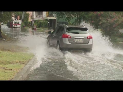 Heavy rainfall brings street flooding, power outages in New Orleans Monday evening