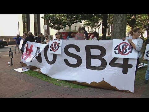 Protest against Texas' southern border bill