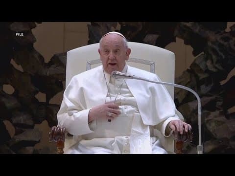 Vatican: Pope shows slight improvement