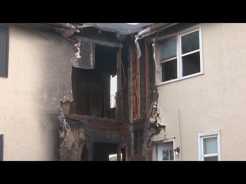 1 hurt in large fire at north Columbus apartment complex