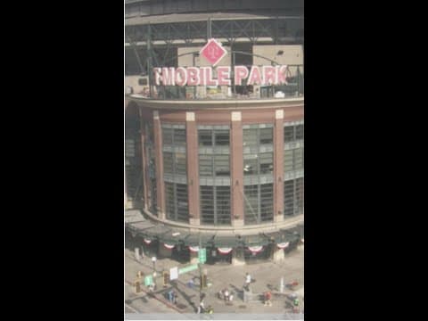 Intermittent rain, sun on tap for ALDS Game 5