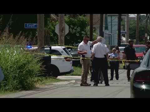Man found shot to death in car in Hollygrove in New Orleans