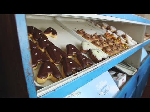 WATCH: Donut eating competition at WWI Memorial
