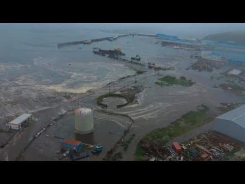 Tsunami alerts issued for Japan, Alaska, Hawaii and US West Coast after earthquake in Russia