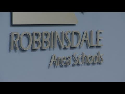 Robbinsdale community calls out school district