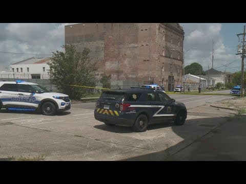 NOPD: Shoplifting suspect fatally stabs self